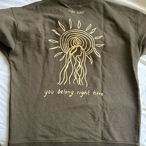 Official Rupi Kuar Home Body sweatshirt size M